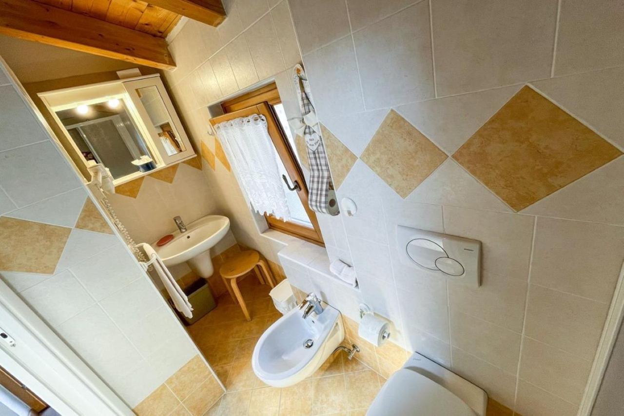 Room & Breakfast Ca Mea Dina Bezzecca Exterior foto