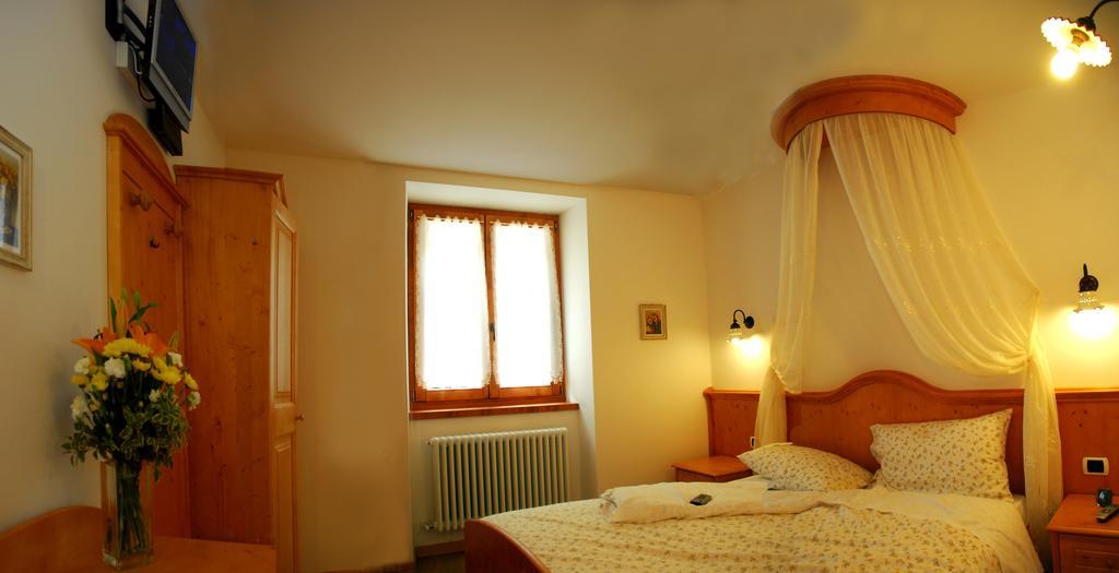 Room & Breakfast Ca Mea Dina Bezzecca Zimmer foto